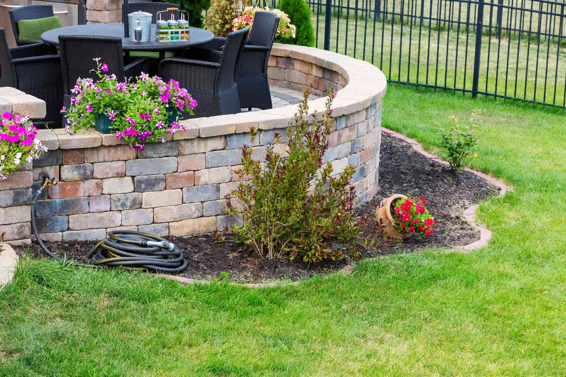 Retaining wall installers Kent